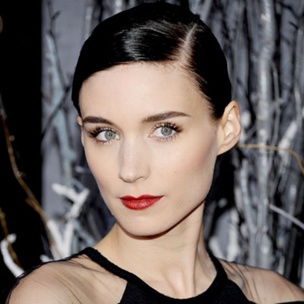 (Rooney Mara)