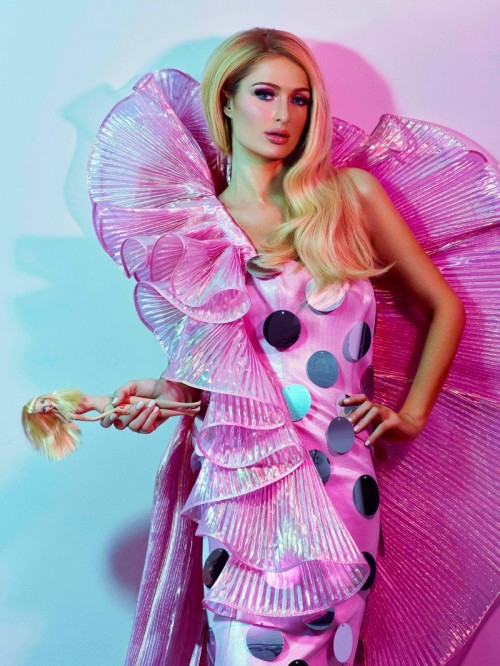 paris-hilton-odda-magazine-barbie-90s02-e1427141728587