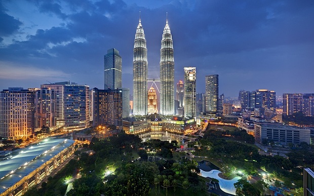 Malaysia, Selangor, Kuala Lumpur, Petronas Twin Towers at Kuala Lumpur City Centre in the Golden Triangle