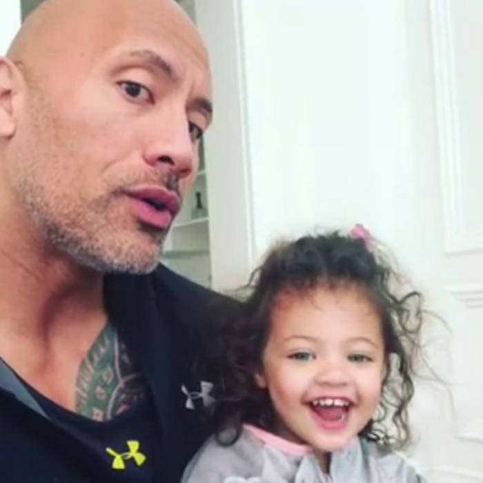 La pequeña hija de "The Rock" ha cautivado Instagram con su belleza.