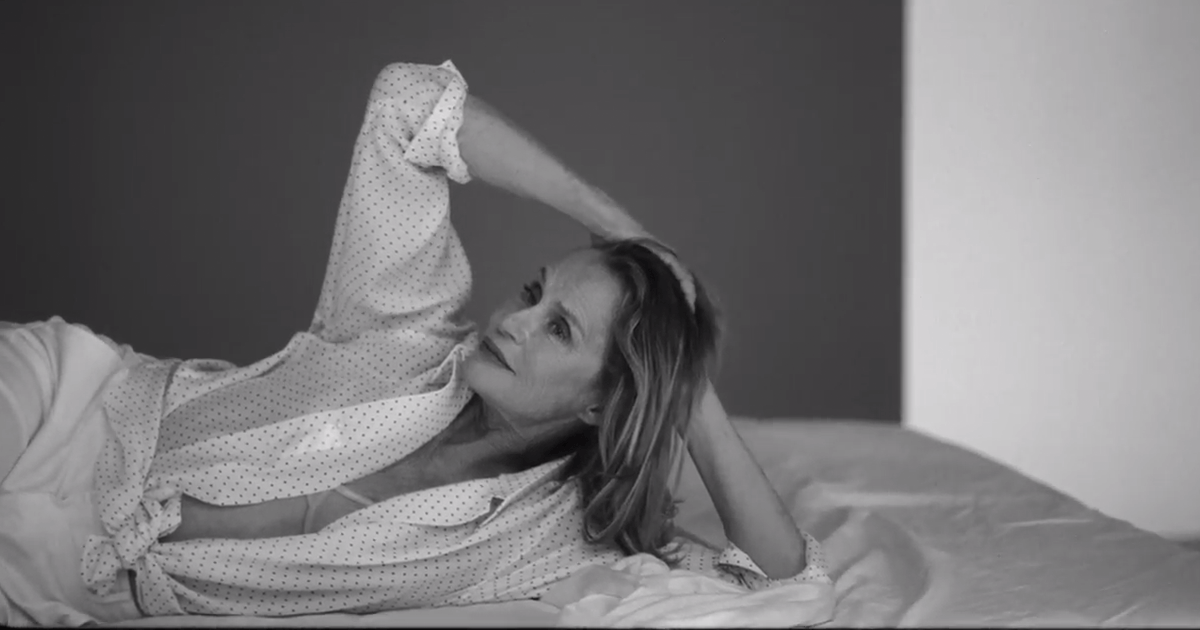 OMG! Una modelo de 73 años protagoniza la nueva campaña de Calvin Klein -  EstiloDF
