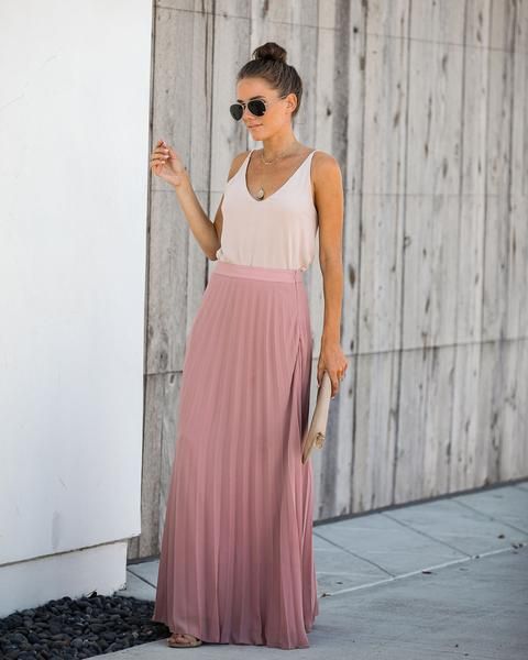 Trend alert! una maxi falda rosa este verano - EstiloDF