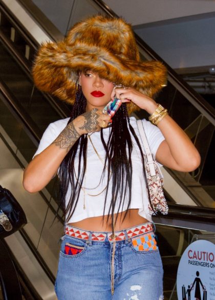 Fur-Hat-Rihanna