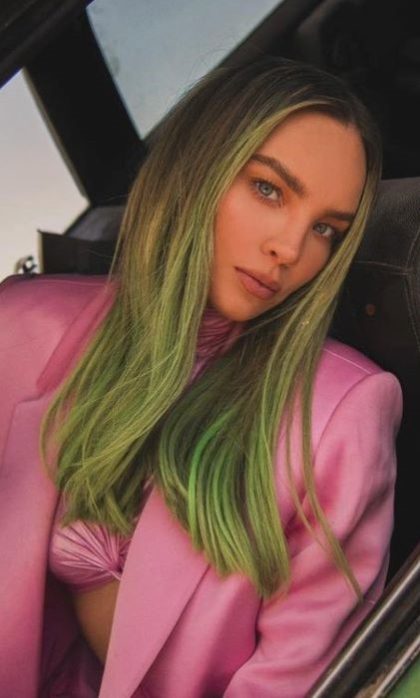 Experimenta el verde en tu cabello, como Belinda en “Cactus”, su nuevo sencillo