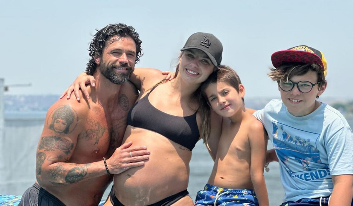 Michelle Renaud y Matías Novoa se irán de México para que su bebé nazca en España